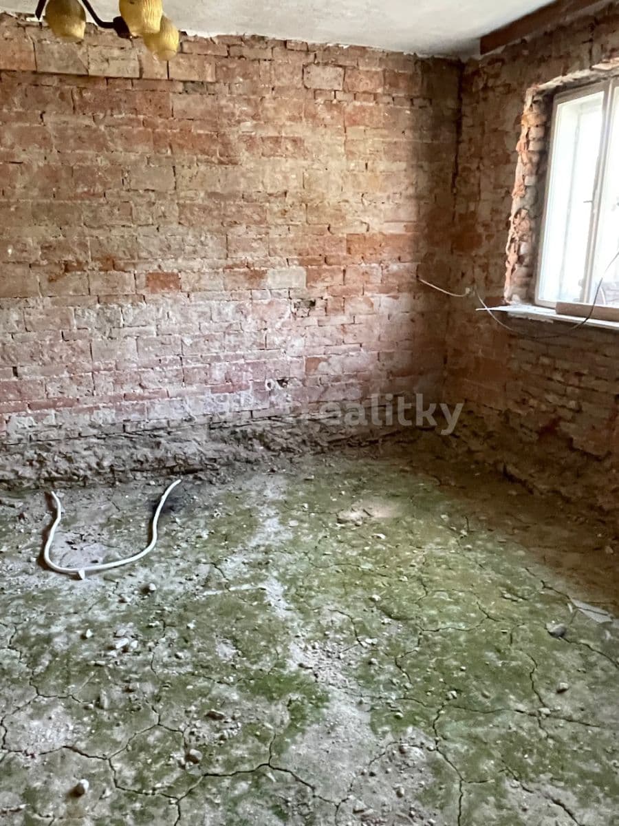 Prodej domu 160 m², pozemek 2.000 m², Podmyče, Jihomoravský kraj Prodej domu 160 m², pozemek 2.000 m², Podmyče, Jihomoravský kraj