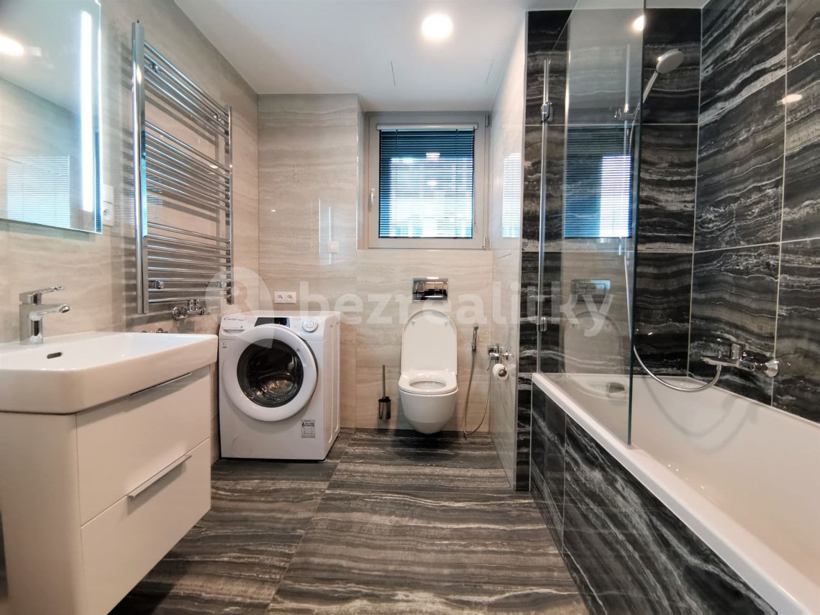 Pronájem bytu 2+kk 56 m², Kurta Konráda, Praha, Praha Pronájem bytu 2+kk 56 m², Kurta Konráda, Praha, Praha
