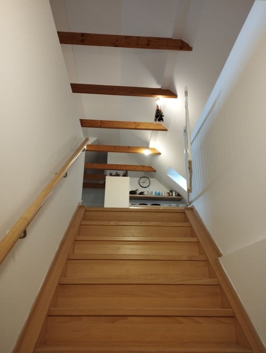 Pronájem bytu 4+kk 110 m², Štíhlice, Středočeský kraj Pronájem bytu 4+kk 110 m², Štíhlice, Středočeský kraj