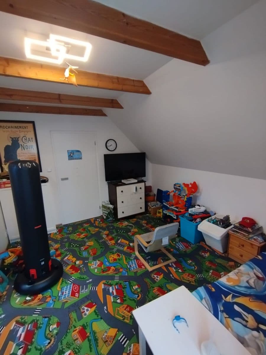 Pronájem bytu 4+kk 110 m², Štíhlice, Středočeský kraj Pronájem bytu 4+kk 110 m², Štíhlice, Středočeský kraj