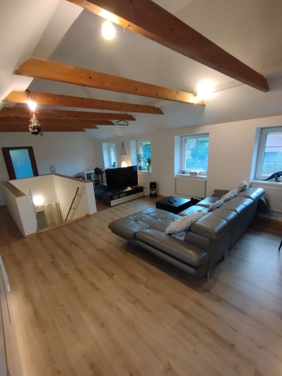 Pronájem bytu 4+kk 110 m², Štíhlice, Středočeský kraj Pronájem bytu 4+kk 110 m², Štíhlice, Středočeský kraj