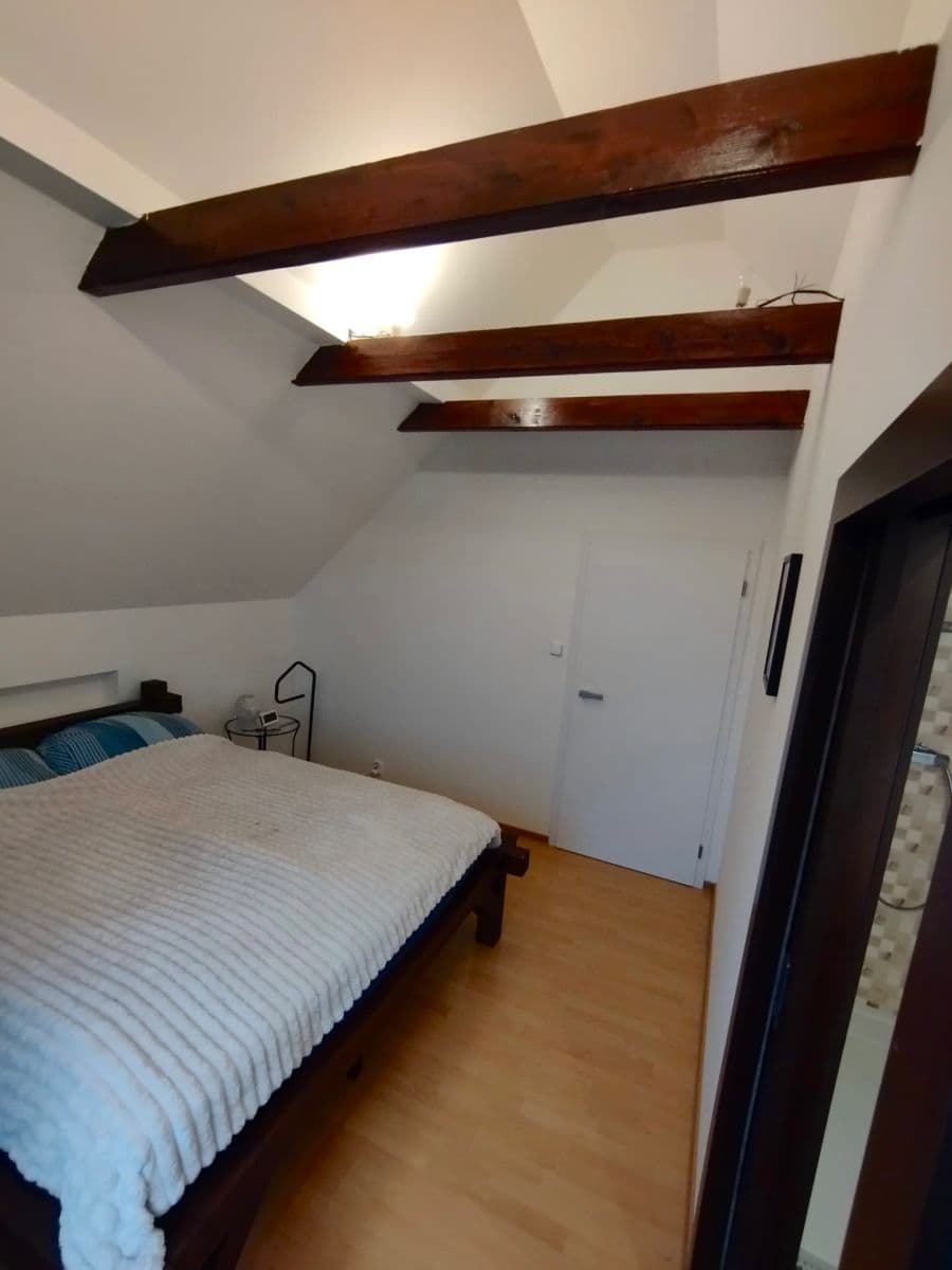 Pronájem bytu 4+kk 110 m², Štíhlice, Středočeský kraj Pronájem bytu 4+kk 110 m², Štíhlice, Středočeský kraj