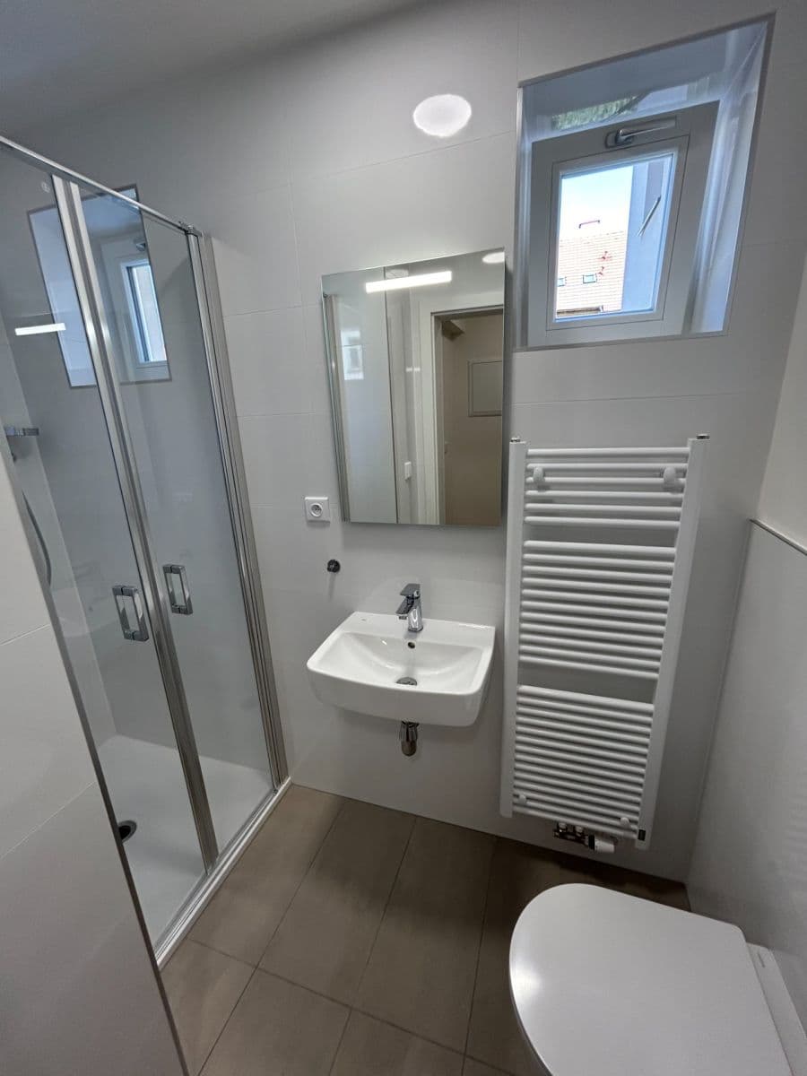 Pronájem bytu 2+kk 41 m², U Santošky, Praha, Praha Pronájem bytu 2+kk 41 m², U Santošky, Praha, Praha