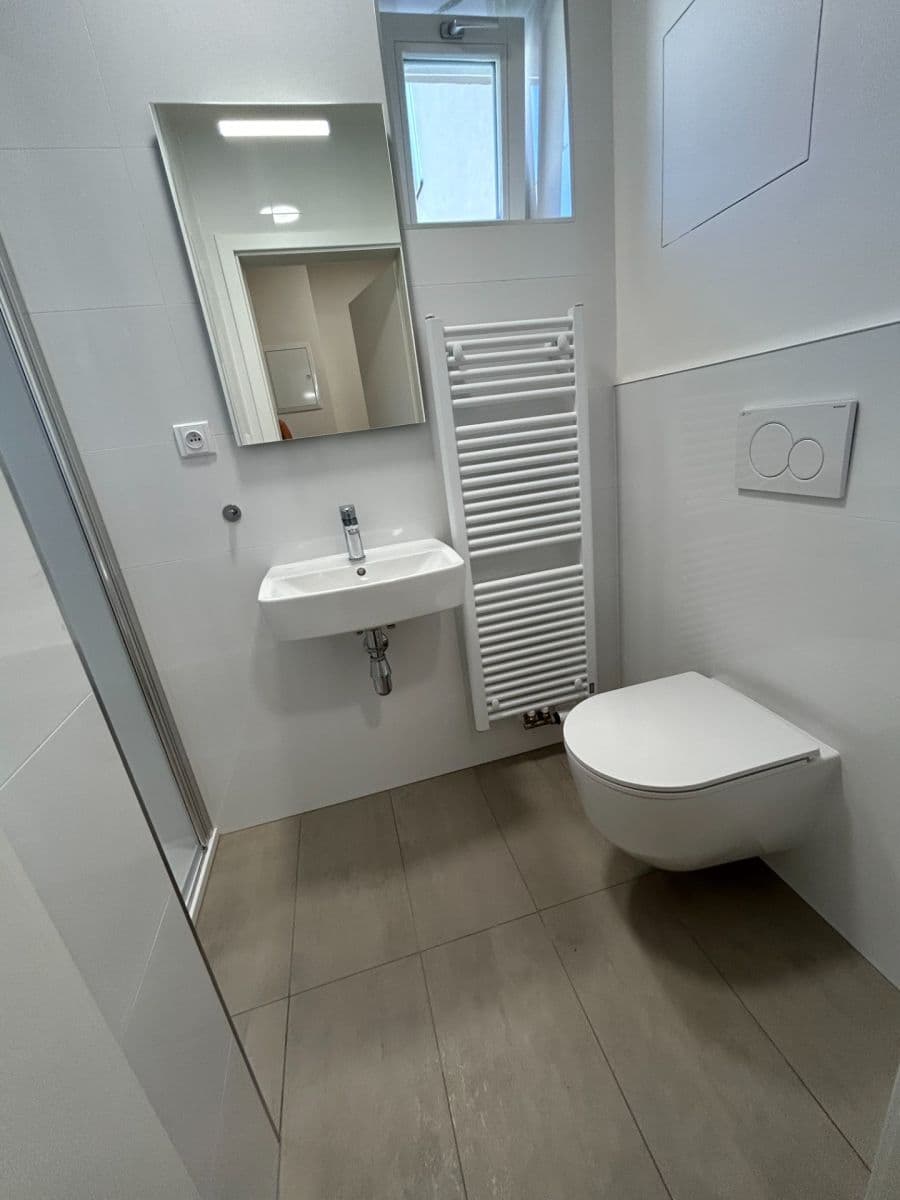 Pronájem bytu 2+kk 41 m², U Santošky, Praha, Praha Pronájem bytu 2+kk 41 m², U Santošky, Praha, Praha