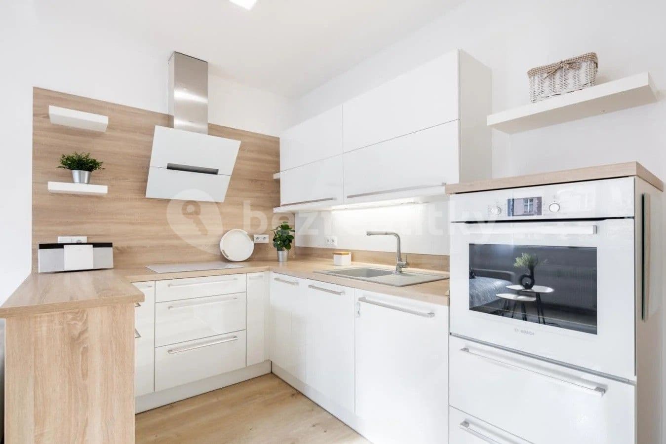 Pronájem bytu 3+kk 65 m², Bělohorská, Praha, Praha Pronájem bytu 3+kk 65 m², Bělohorská, Praha, Praha