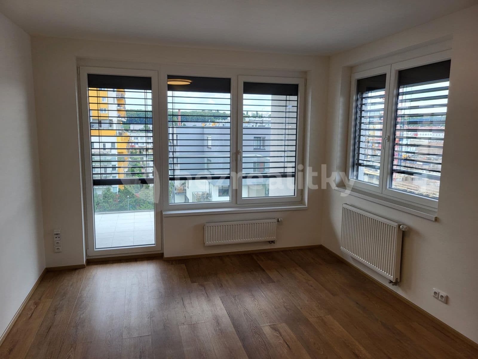 Pronájem bytu 2+kk 54 m², Pod Harfou, Praha, Praha Pronájem bytu 2+kk 54 m², Pod Harfou, Praha, Praha