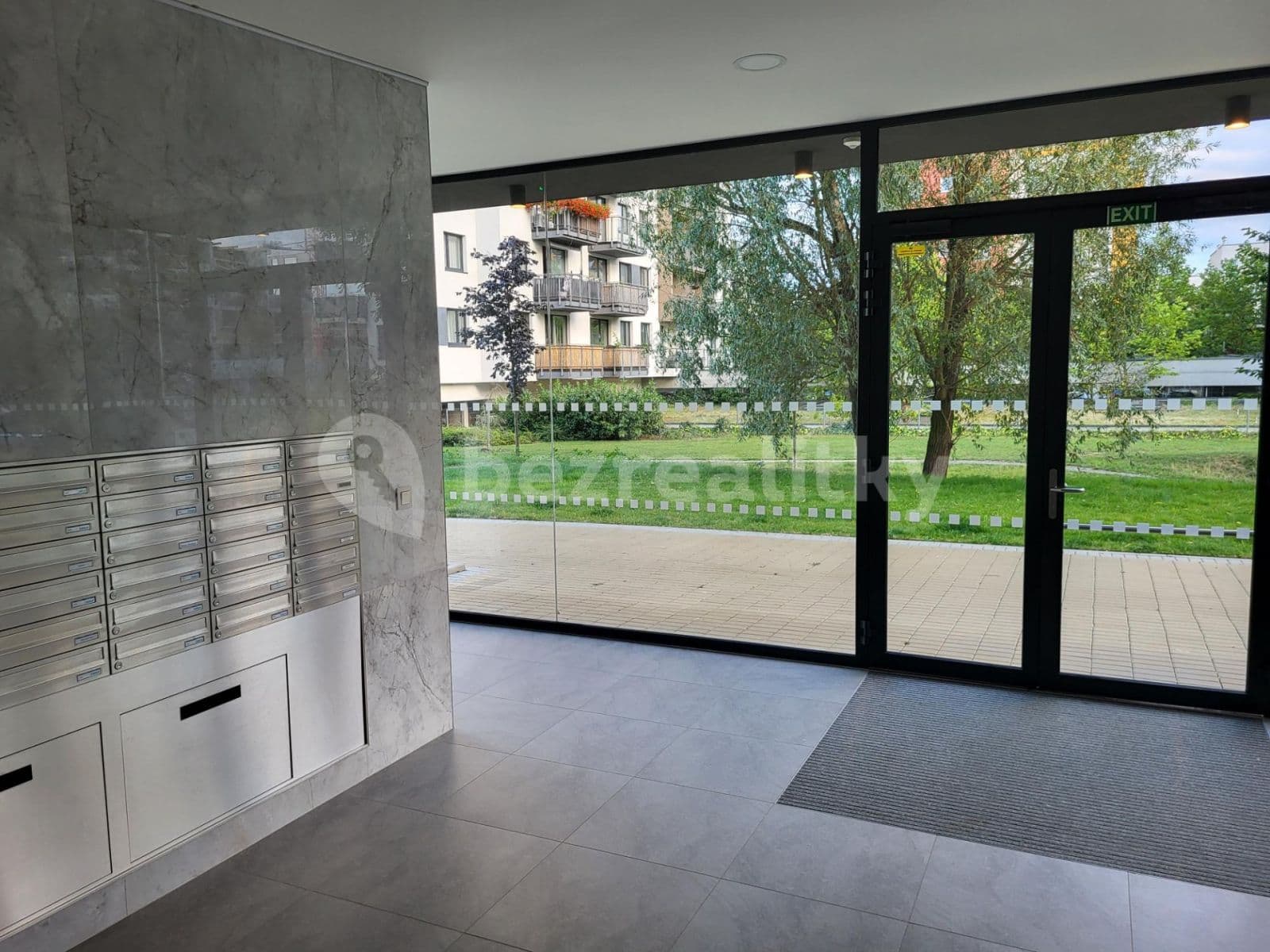 Pronájem bytu 2+kk 54 m², Pod Harfou, Praha, Praha Pronájem bytu 2+kk 54 m², Pod Harfou, Praha, Praha
