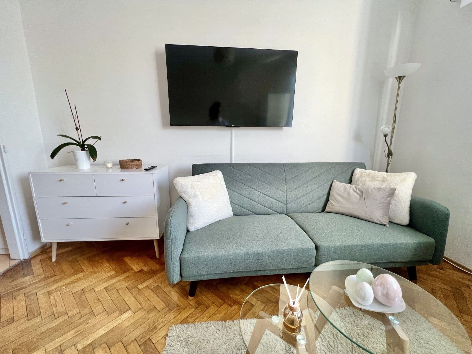 Pronájem bytu 25 m², Na Bitevní Pláni, Praha, Praha Pronájem bytu 25 m², Na Bitevní Pláni, Praha, Praha