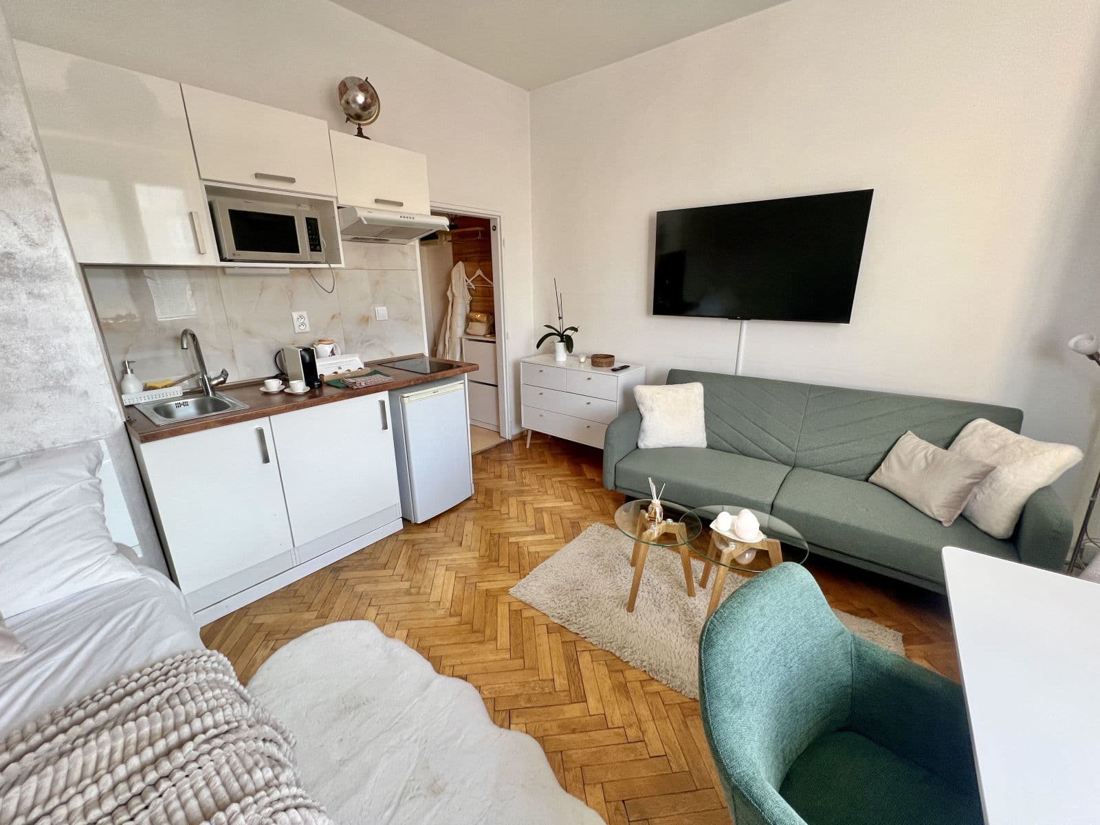 Pronájem bytu 25 m², Na Bitevní Pláni, Praha, Praha Pronájem bytu 25 m², Na Bitevní Pláni, Praha, Praha