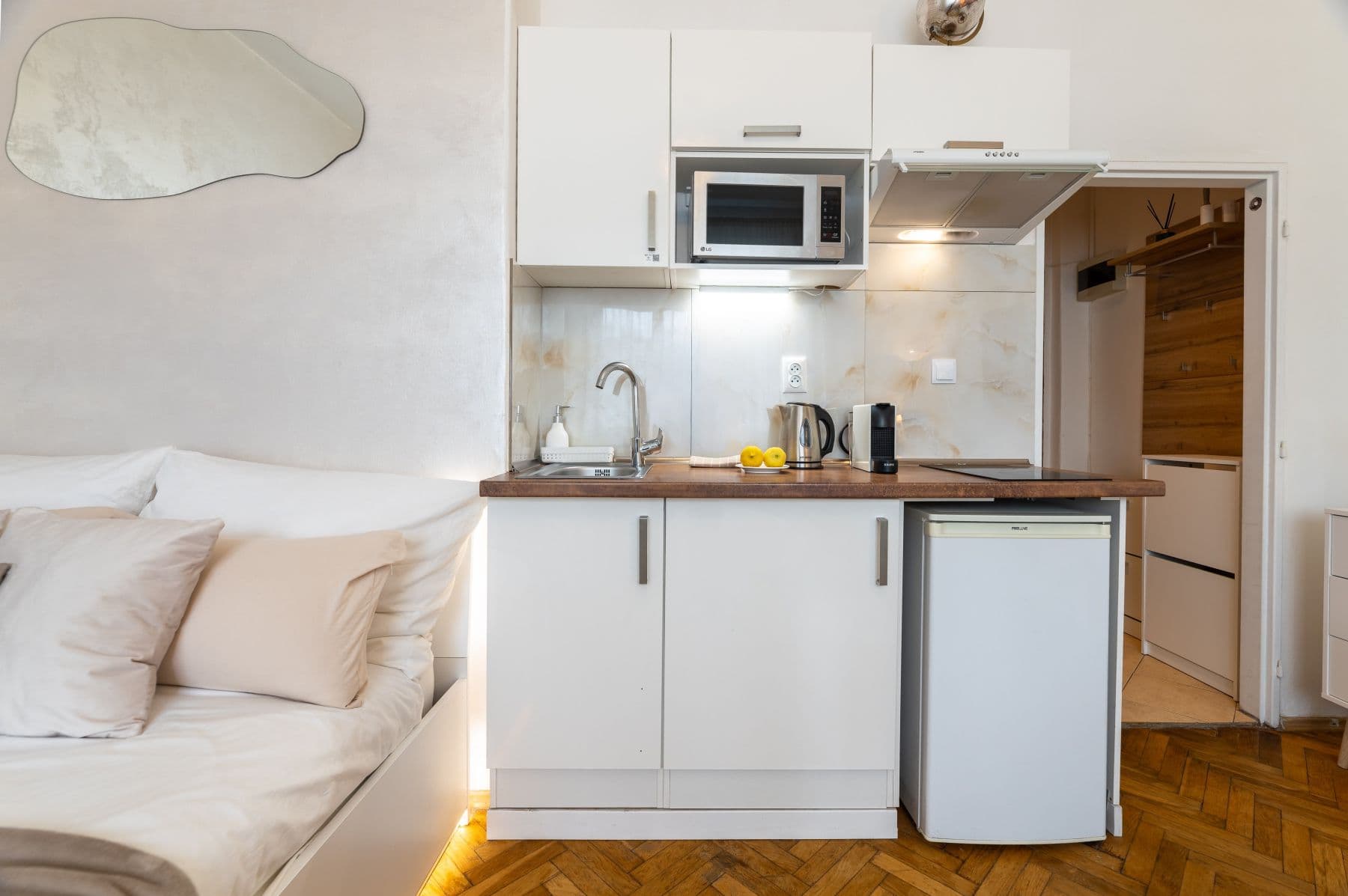 Pronájem bytu 25 m², Na Bitevní Pláni, Praha, Praha Pronájem bytu 25 m², Na Bitevní Pláni, Praha, Praha