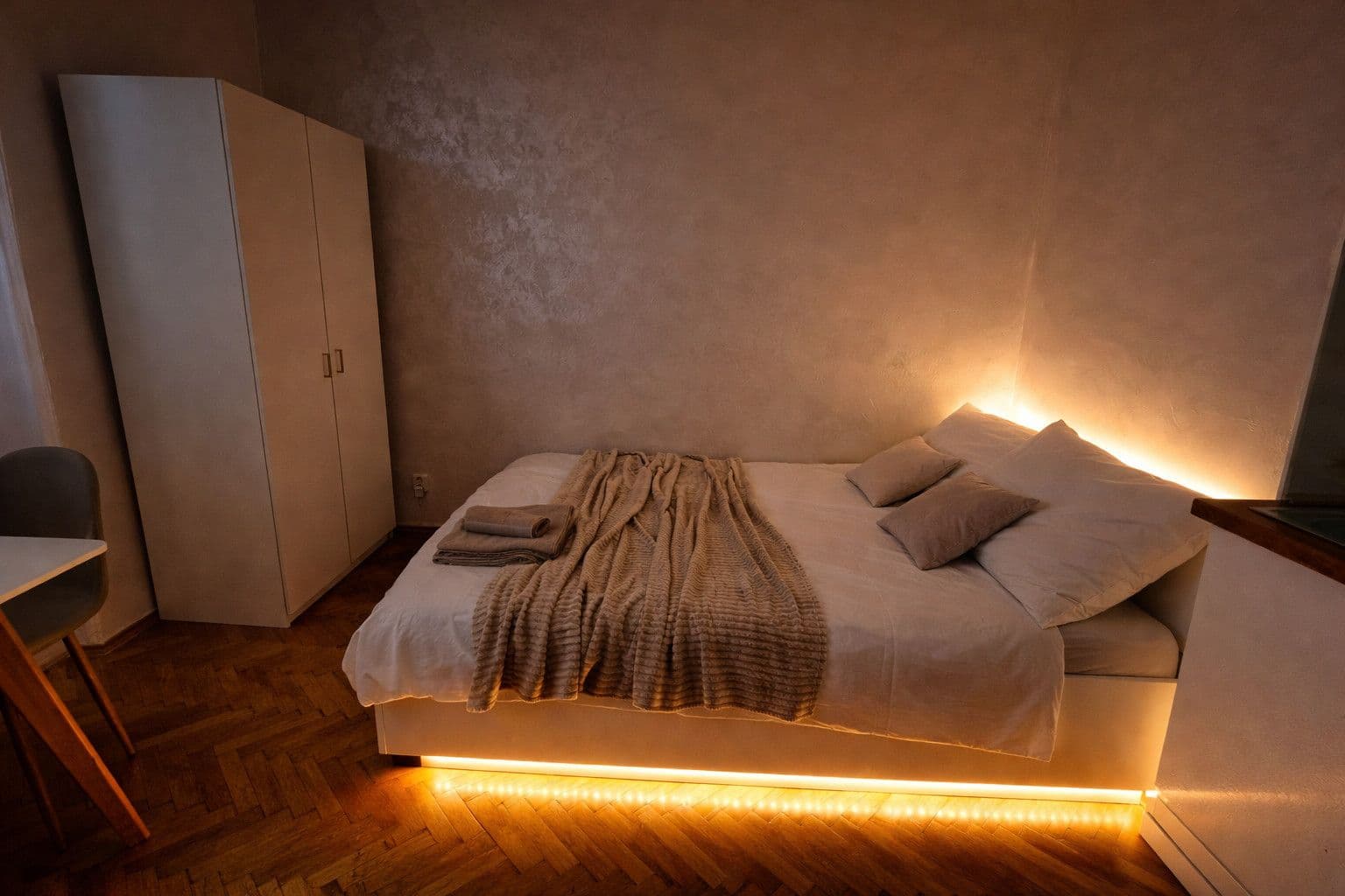 Pronájem bytu 25 m², Na Bitevní Pláni, Praha, Praha Pronájem bytu 25 m², Na Bitevní Pláni, Praha, Praha
