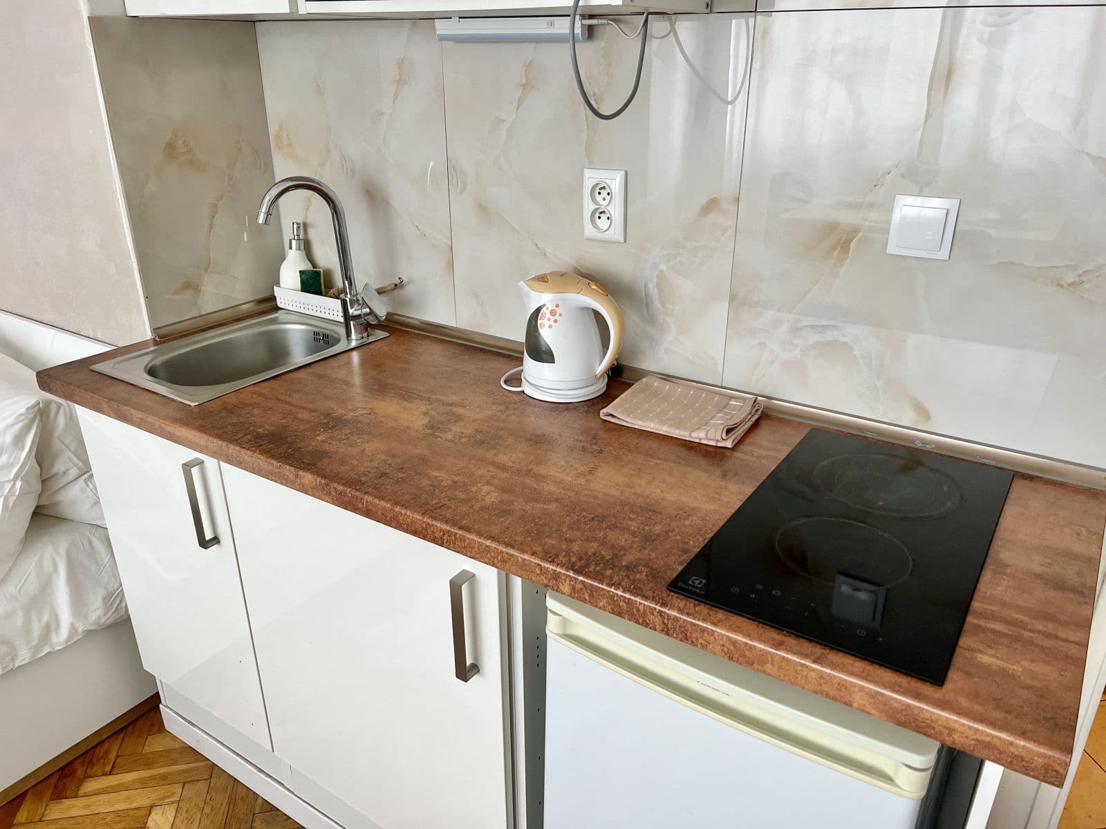 Pronájem bytu 25 m², Na Bitevní Pláni, Praha, Praha Pronájem bytu 25 m², Na Bitevní Pláni, Praha, Praha