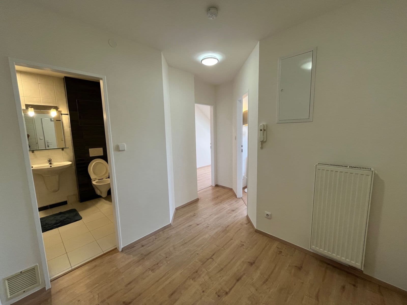 Pronájem bytu 4+kk 100 m², Pod Kavalírkou, Praha, Praha Pronájem bytu 4+kk 100 m², Pod Kavalírkou, Praha, Praha