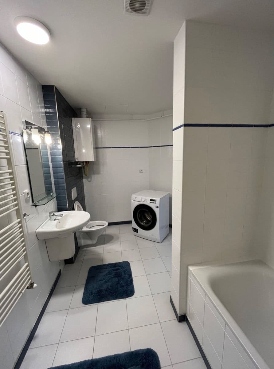 Pronájem bytu 4+kk 100 m², Pod Kavalírkou, Praha, Praha Pronájem bytu 4+kk 100 m², Pod Kavalírkou, Praha, Praha