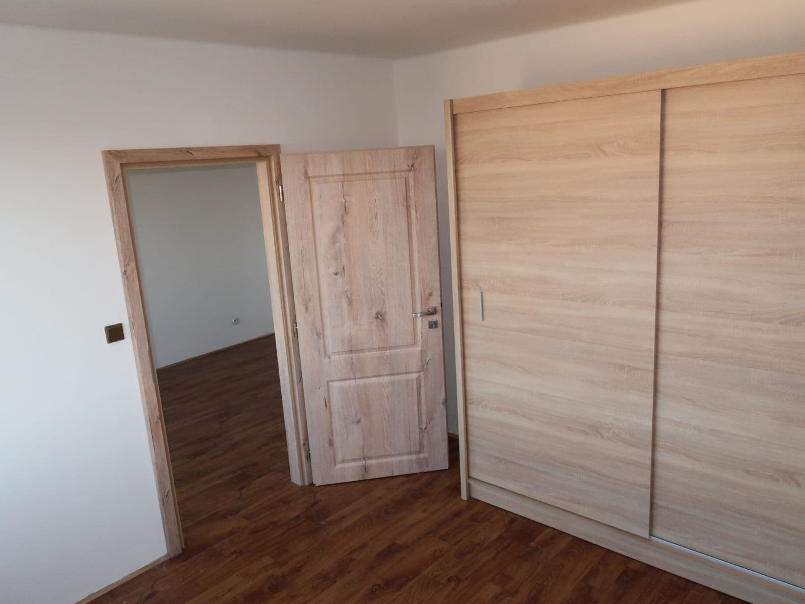 Pronájem bytu 2+kk 34 m², Veverkova, Hradec Králové, Královéhradecký kraj Pronájem bytu 2+kk 34 m², Veverkova, Hradec Králové, Královéhradecký kraj