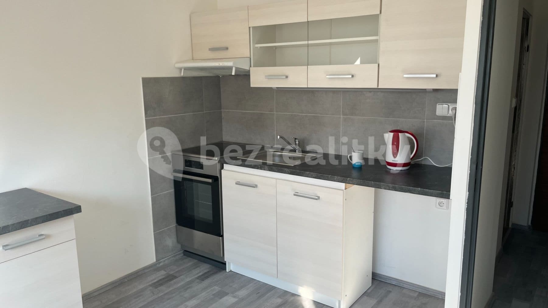 Pronájem bytu 1+1 37 m², Neklanova, Roudnice nad Labem, Ústecký kraj Pronájem bytu 1+1 37 m², Neklanova, Roudnice nad Labem, Ústecký kraj