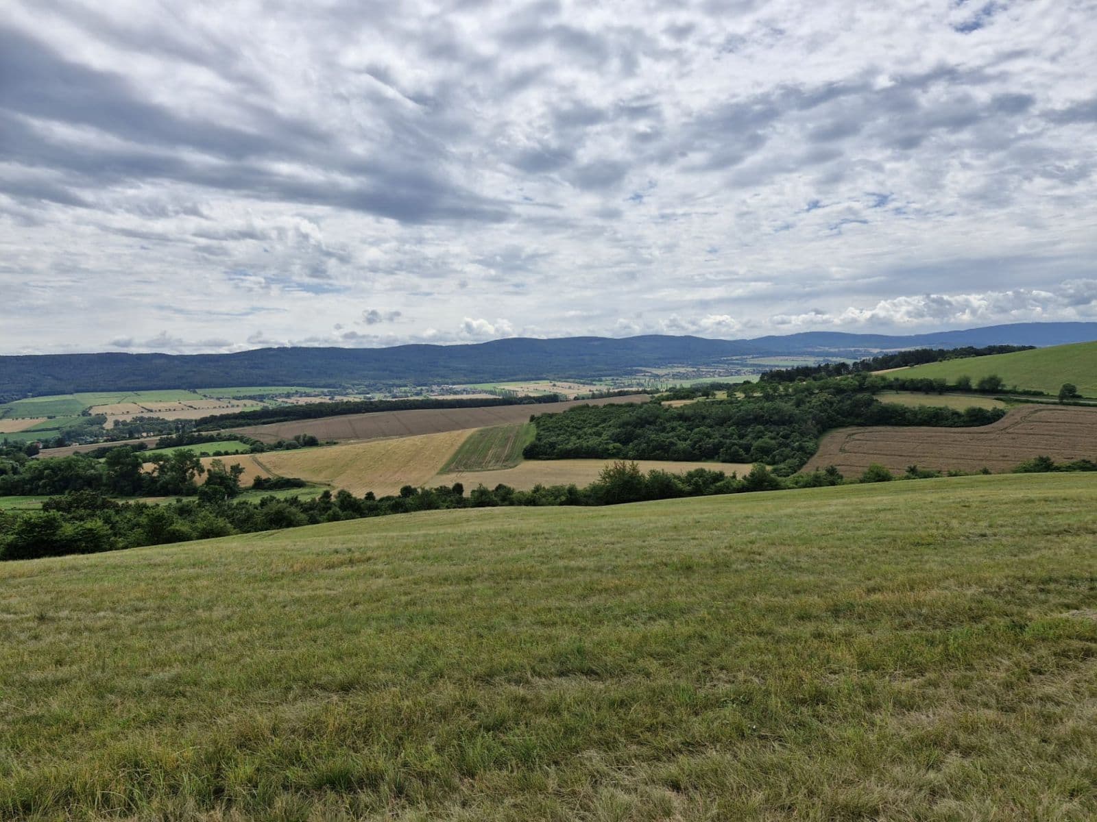 Prodej pozemku 1.672 m², Vinařice, Středočeský kraj Prodej pozemku 1.672 m², Vinařice, Středočeský kraj