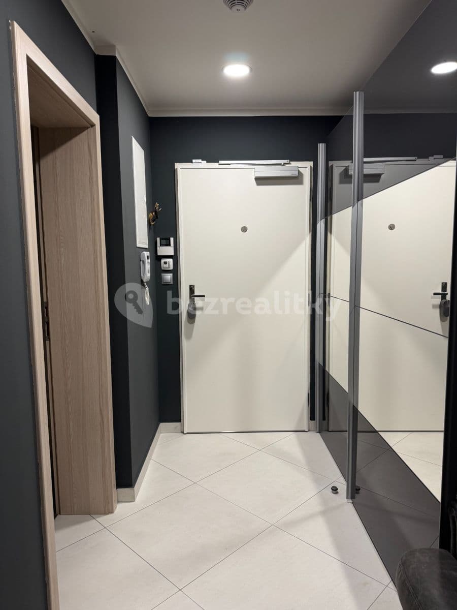 Pronájem bytu 2+kk 50 m², V Háji, Praha, Praha Pronájem bytu 2+kk 50 m², V Háji, Praha, Praha