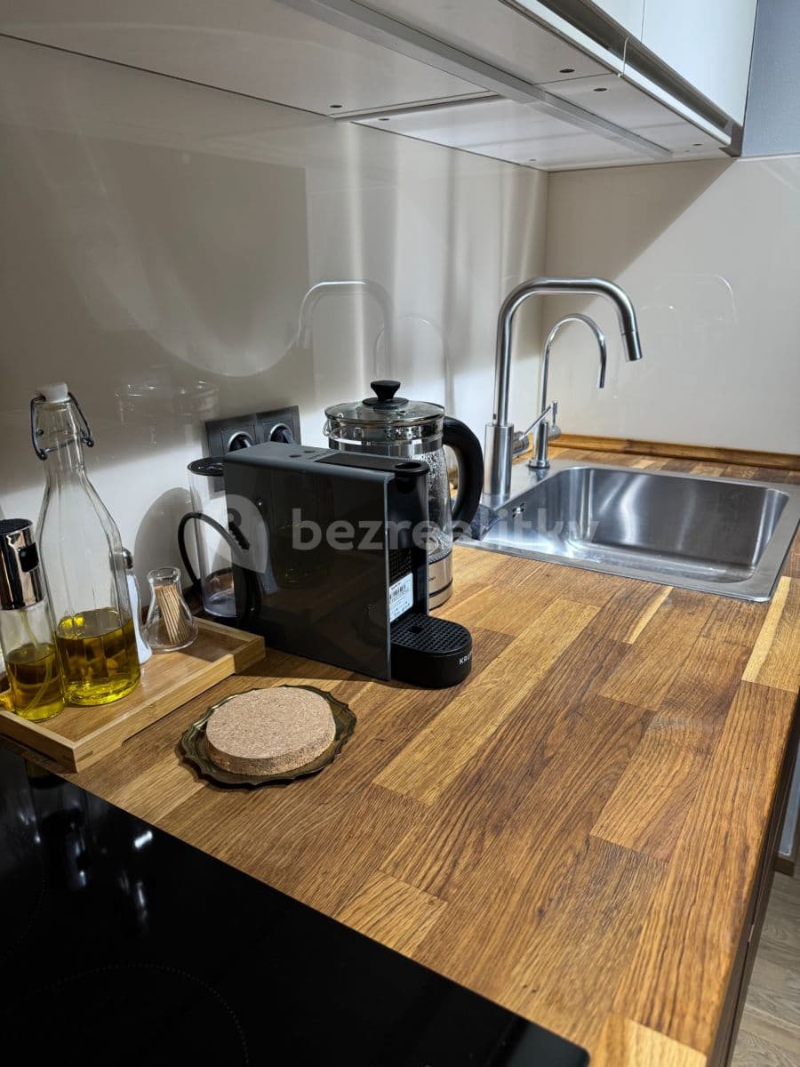 Pronájem bytu 2+kk 50 m², V Háji, Praha, Praha Pronájem bytu 2+kk 50 m², V Háji, Praha, Praha