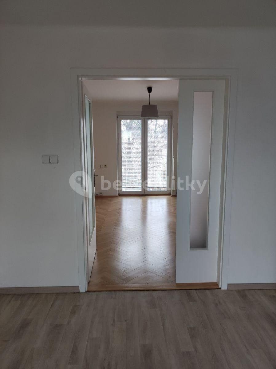 Prodej bytu 2+1 50 m², Mírová, Plzeň, Plzeňský kraj Prodej bytu 2+1 50 m², Mírová, Plzeň, Plzeňský kraj