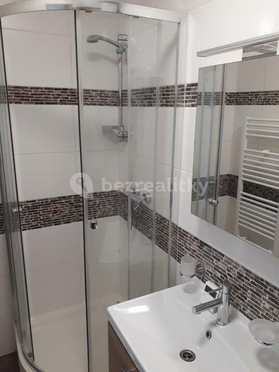 Pronájem bytu 3+1 107 m², Za rybníkem, Lišany, Středočeský kraj Pronájem bytu 3+1 107 m², Za rybníkem, Lišany, Středočeský kraj