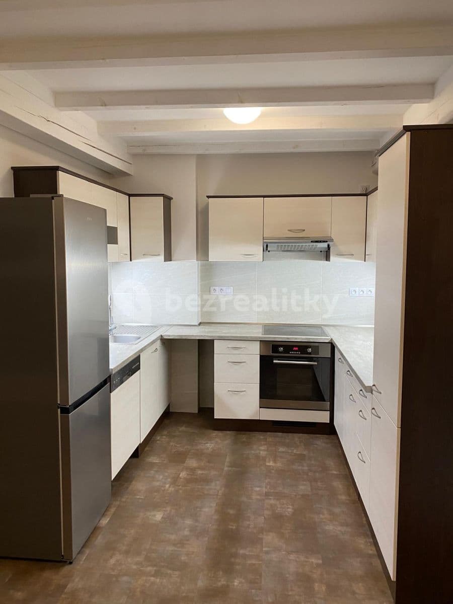 Pronájem bytu 3+1 107 m², Za rybníkem, Lišany, Středočeský kraj Pronájem bytu 3+1 107 m², Za rybníkem, Lišany, Středočeský kraj