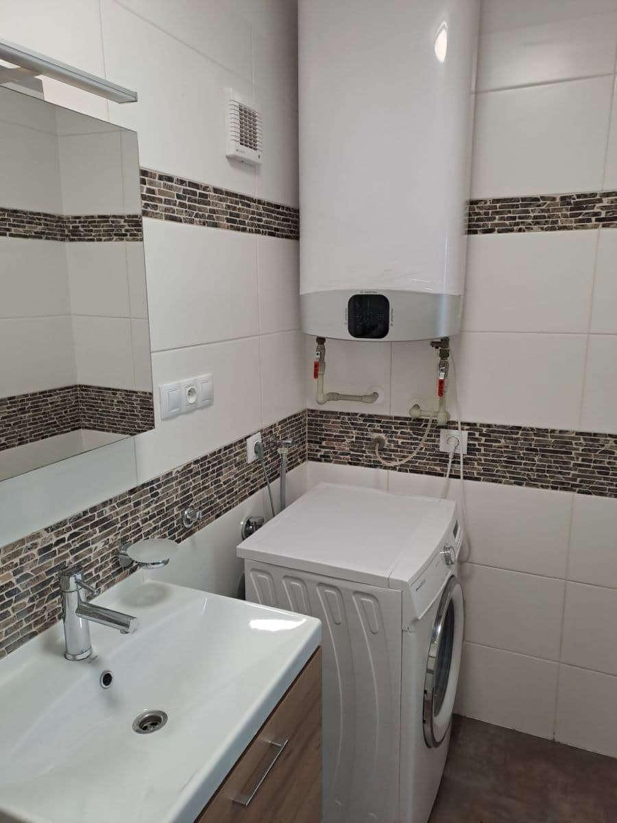 Pronájem bytu 3+1 107 m², Za rybníkem, Lišany, Středočeský kraj Pronájem bytu 3+1 107 m², Za rybníkem, Lišany, Středočeský kraj