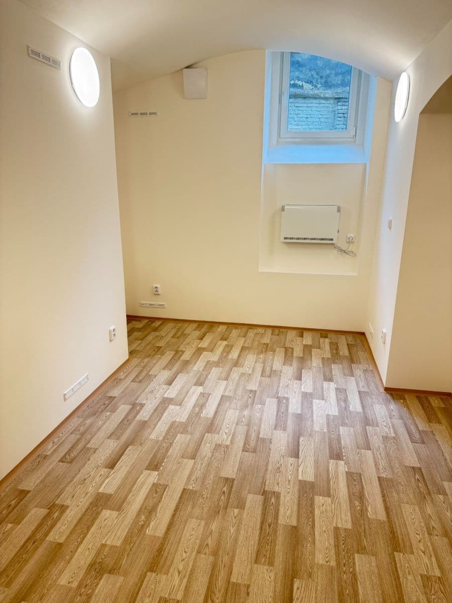 Prodej bytu 2+1 56 m², Čestmírova, Praha, Praha Prodej bytu 2+1 56 m², Čestmírova, Praha, Praha
