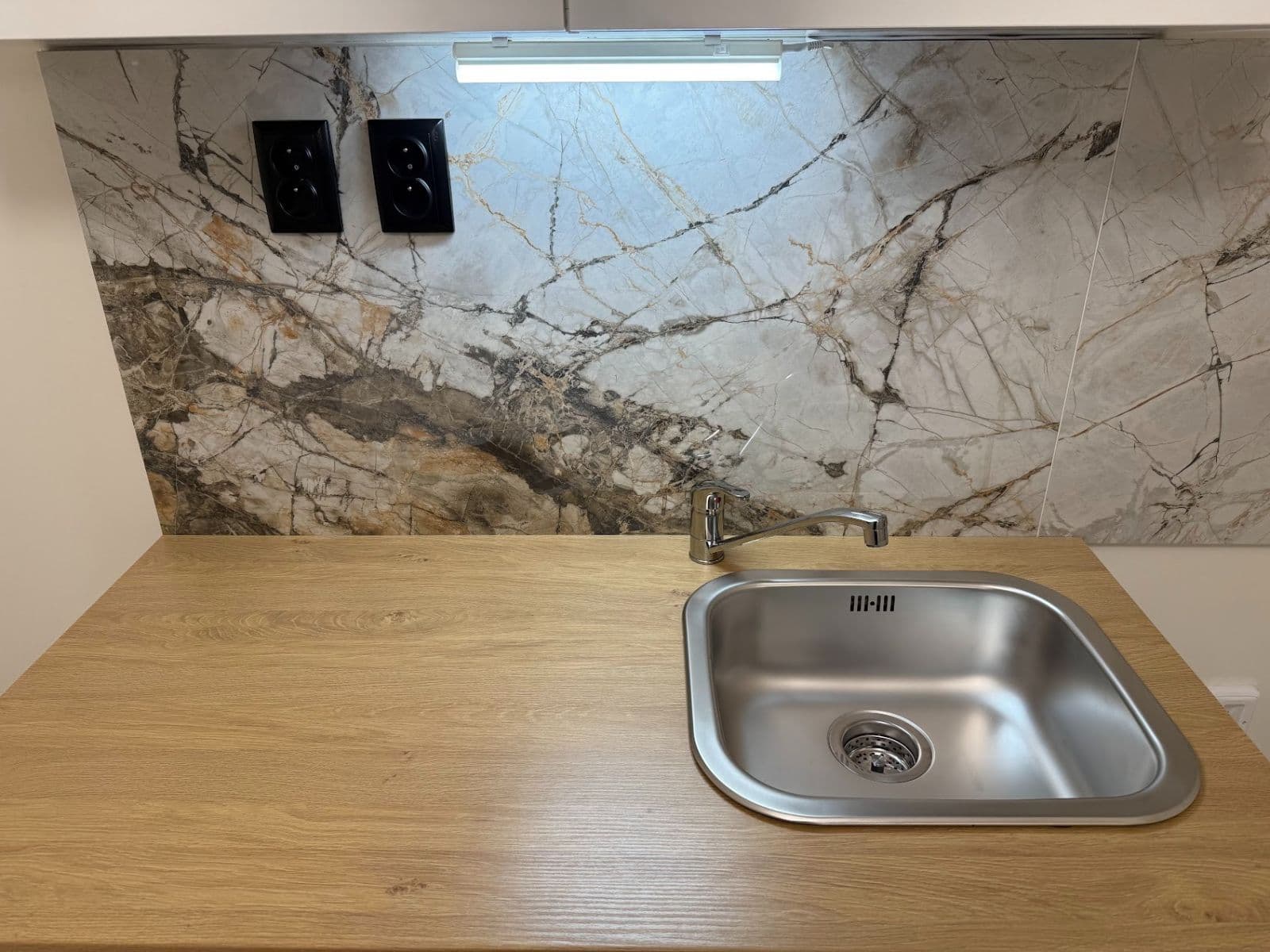 Prodej bytu 2+1 56 m², Čestmírova, Praha, Praha Prodej bytu 2+1 56 m², Čestmírova, Praha, Praha