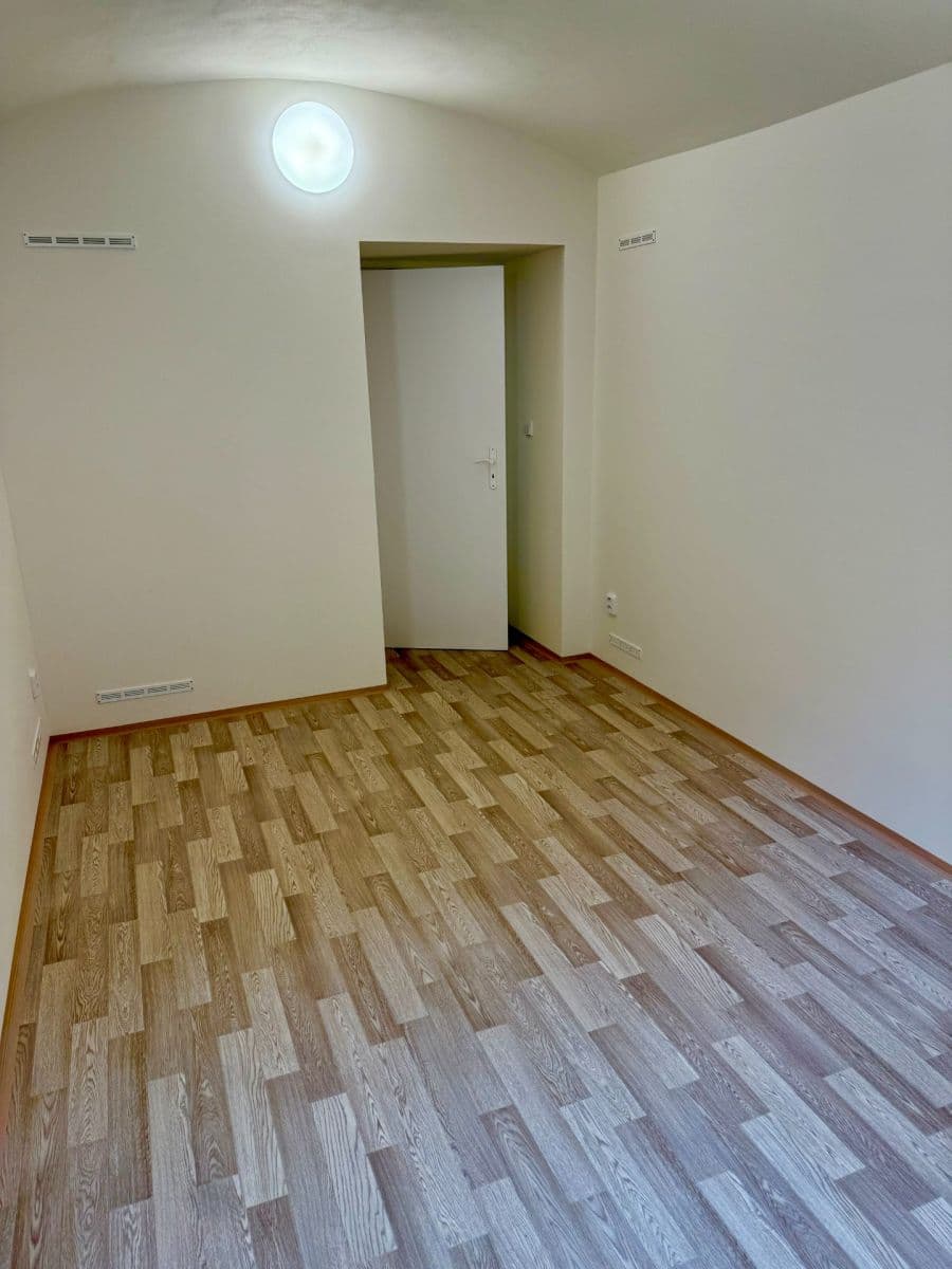 Prodej bytu 2+1 56 m², Čestmírova, Praha, Praha Prodej bytu 2+1 56 m², Čestmírova, Praha, Praha