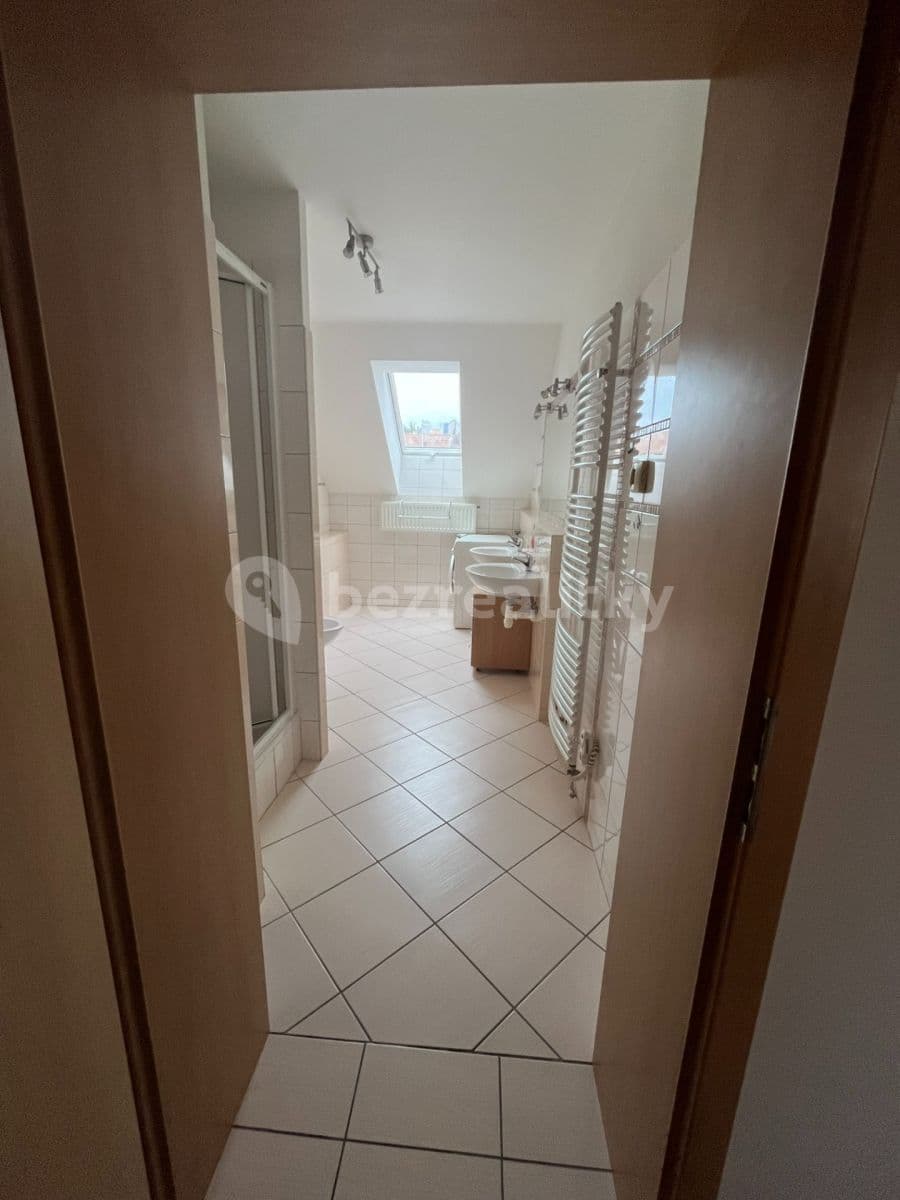 Pronájem bytu 3+kk 120 m², Bohatcova, Brno, Jihomoravský kraj Pronájem bytu 3+kk 120 m², Bohatcova, Brno, Jihomoravský kraj