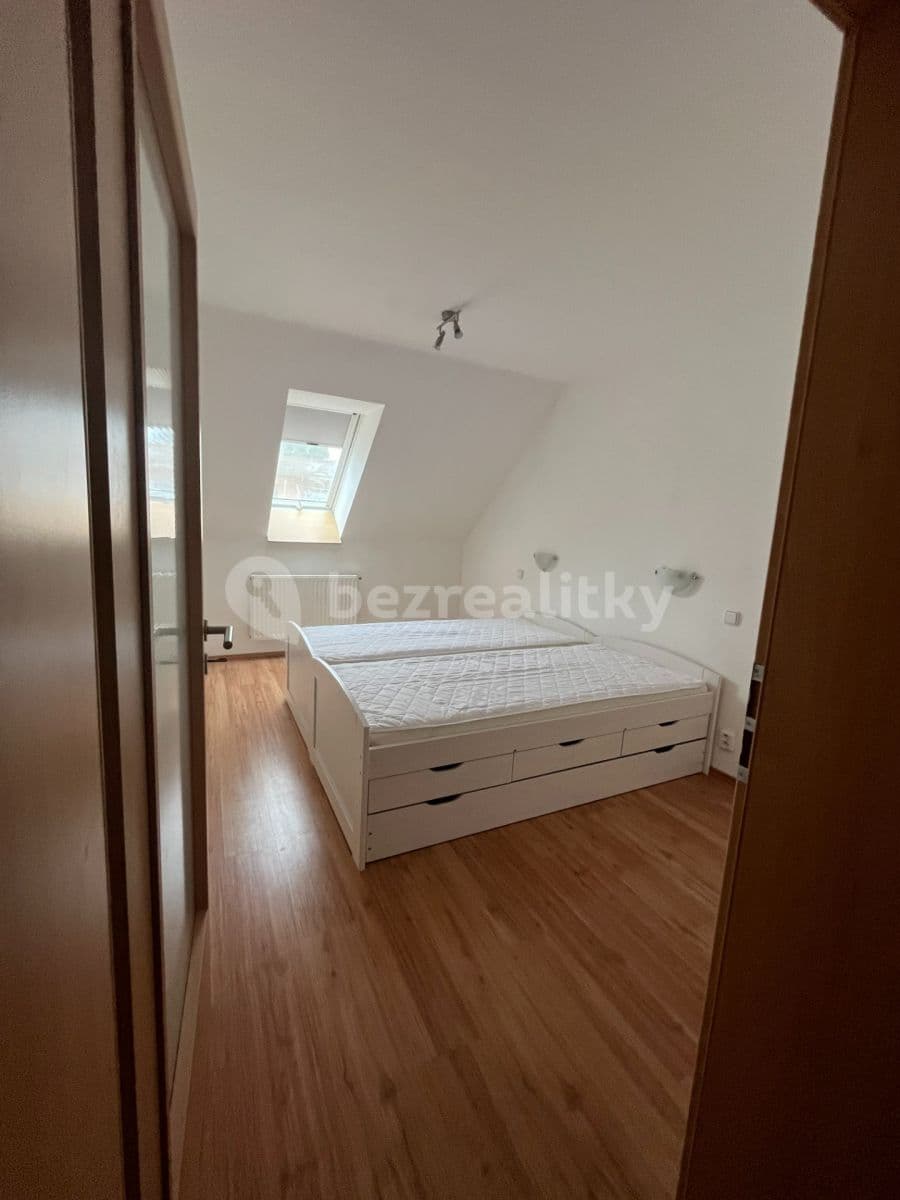 Pronájem bytu 3+kk 120 m², Bohatcova, Brno, Jihomoravský kraj Pronájem bytu 3+kk 120 m², Bohatcova, Brno, Jihomoravský kraj