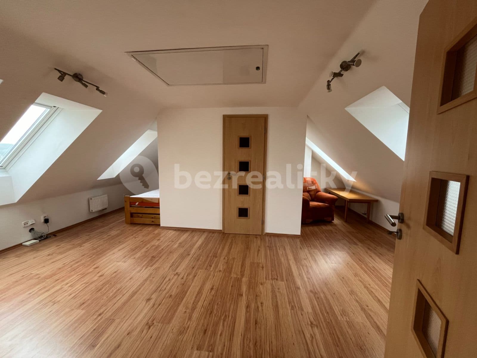 Pronájem bytu 3+kk 120 m², Bohatcova, Brno, Jihomoravský kraj Pronájem bytu 3+kk 120 m², Bohatcova, Brno, Jihomoravský kraj
