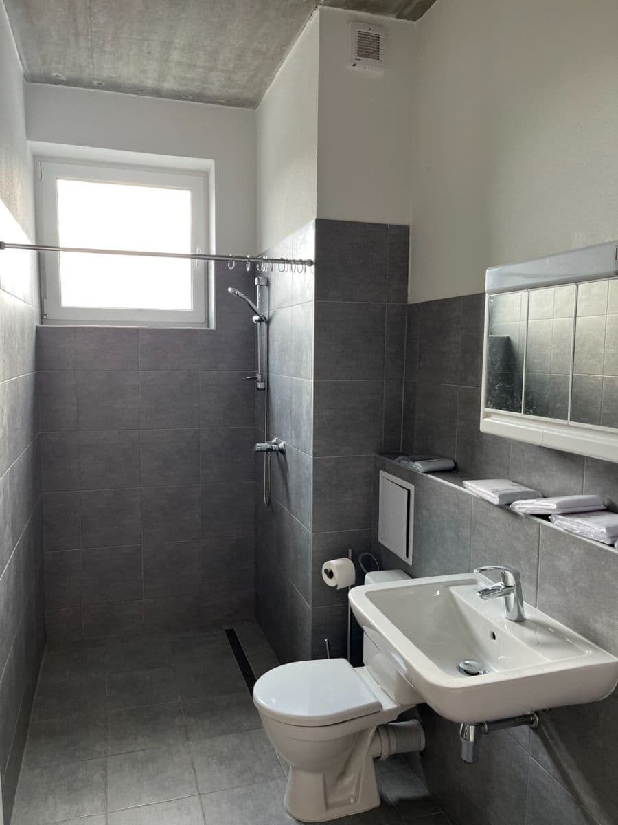 Pronájem bytu 2+kk 45 m², U Uhříněveské obory, Praha, Praha Pronájem bytu 2+kk 45 m², U Uhříněveské obory, Praha, Praha