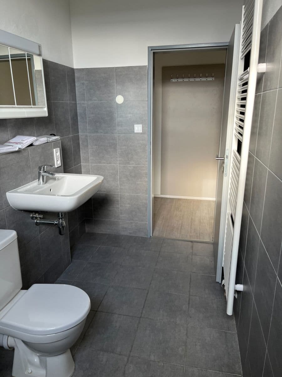 Pronájem bytu 2+kk 45 m², U Uhříněveské obory, Praha, Praha Pronájem bytu 2+kk 45 m², U Uhříněveské obory, Praha, Praha