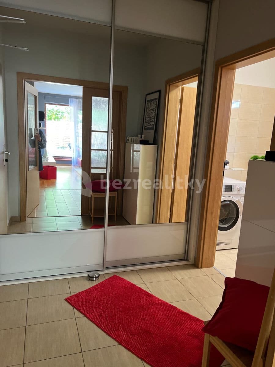 Pronájem bytu 2+kk 56 m², Varhulíkové, Praha, Praha Pronájem bytu 2+kk 56 m², Varhulíkové, Praha, Praha