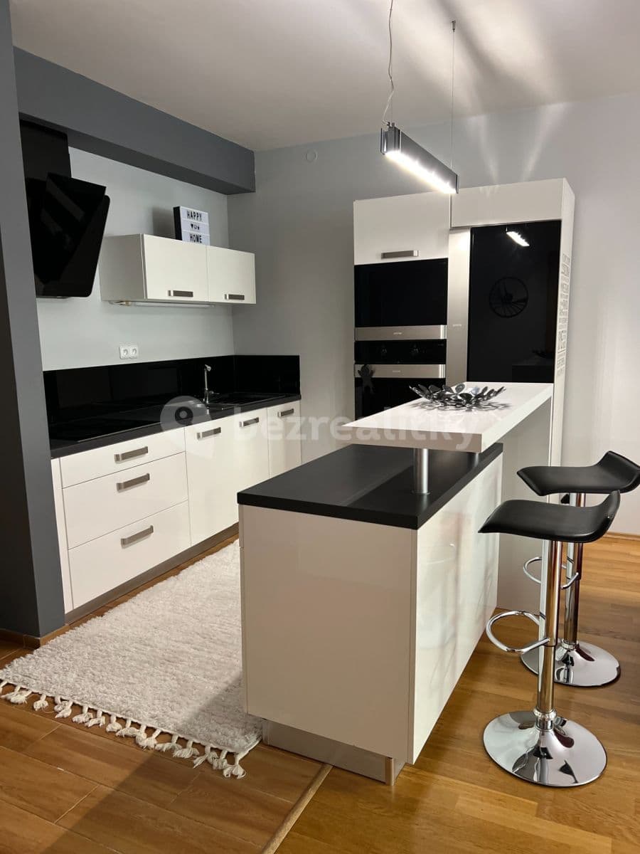 Pronájem bytu 2+kk 56 m², Varhulíkové, Praha, Praha Pronájem bytu 2+kk 56 m², Varhulíkové, Praha, Praha