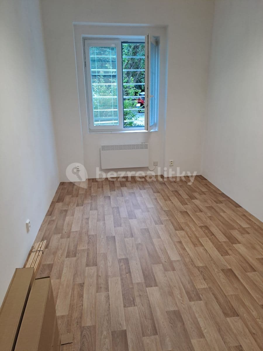 Pronájem bytu 1+kk 20 m², Záběhlická, Praha, Praha Pronájem bytu 1+kk 20 m², Záběhlická, Praha, Praha