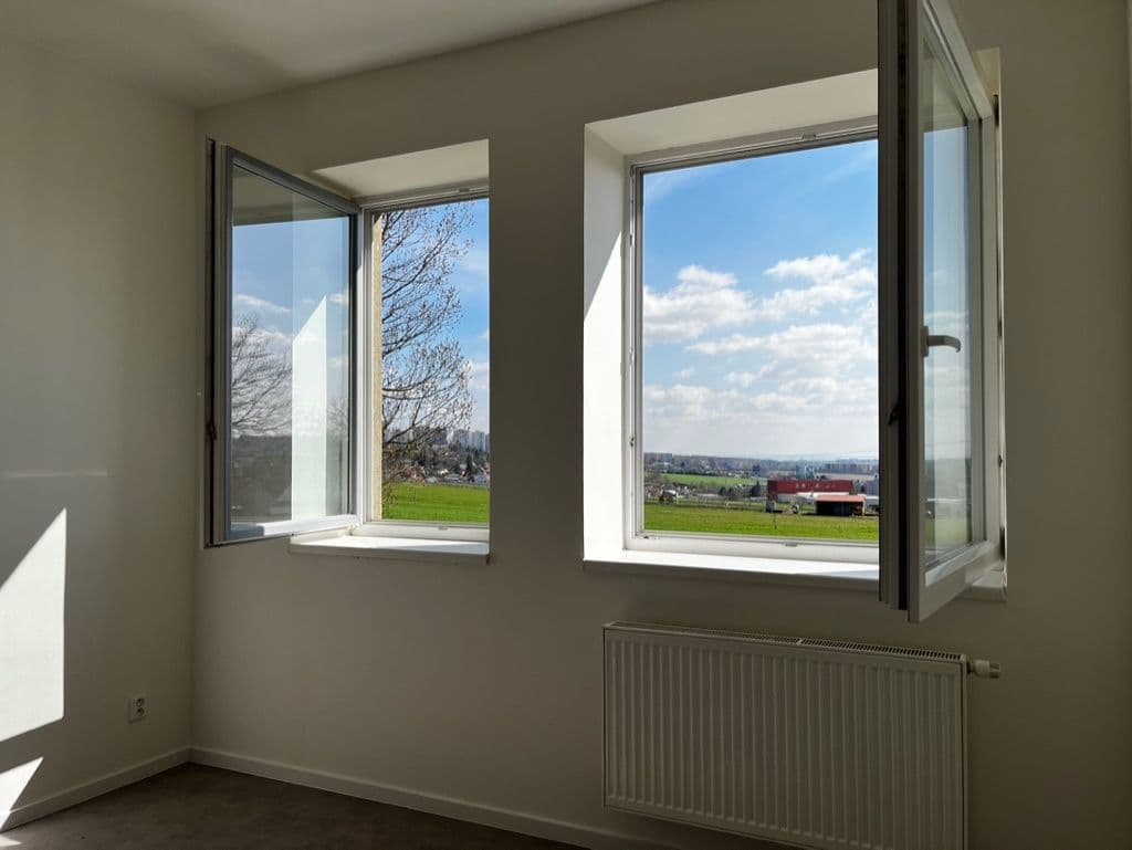 Pronájem bytu 1+kk 37 m², Rušná, Brno, Jihomoravský kraj Pronájem bytu 1+kk 37 m², Rušná, Brno, Jihomoravský kraj