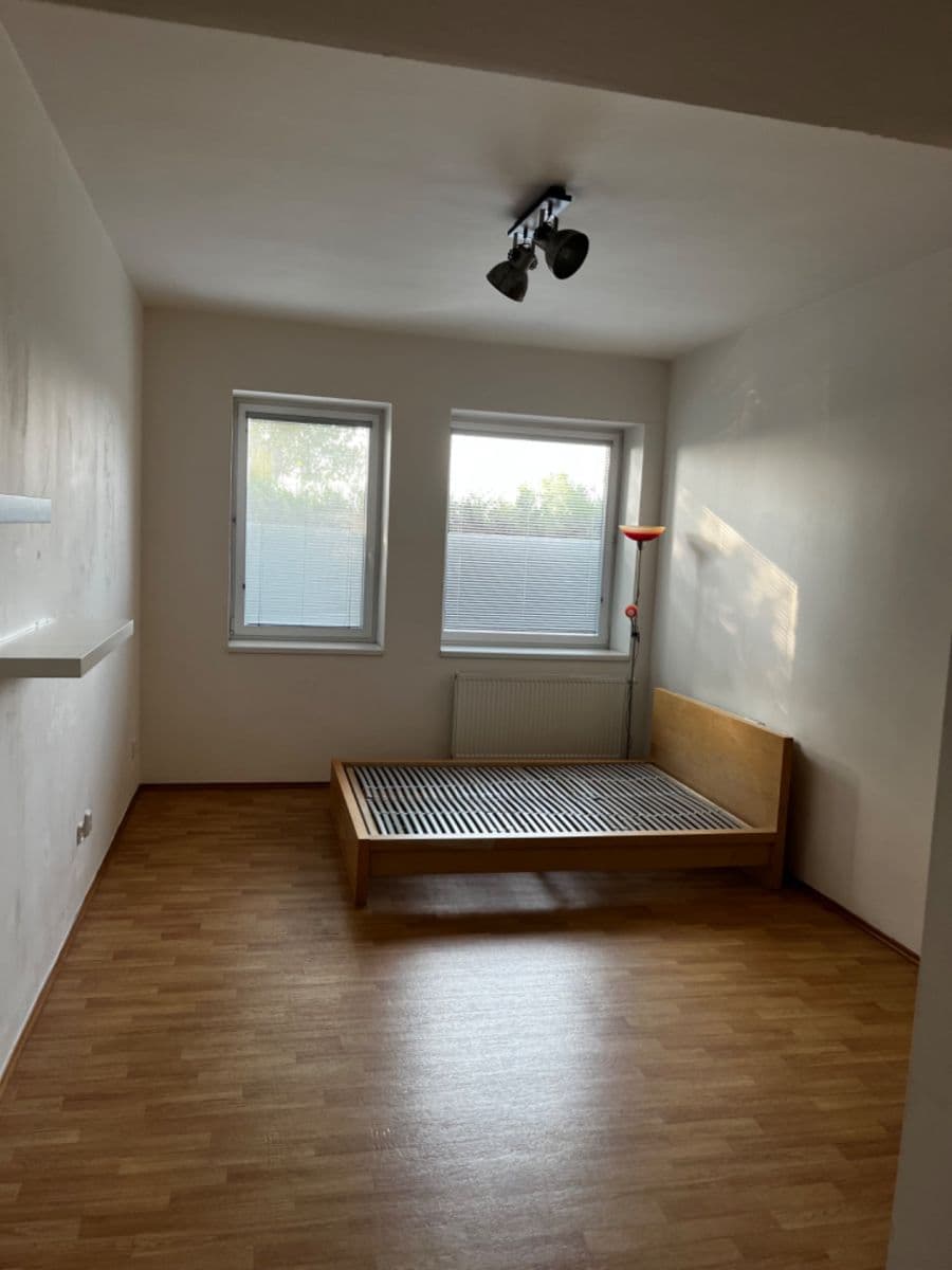 Pronájem bytu 1+kk 37 m², Rušná, Brno, Jihomoravský kraj Pronájem bytu 1+kk 37 m², Rušná, Brno, Jihomoravský kraj