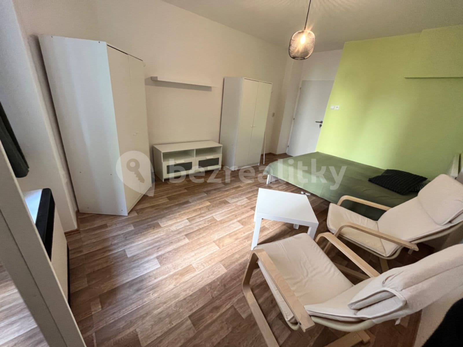 Pronájem bytu 2+1 58 m², Kolínská, Praha, Praha Pronájem bytu 2+1 58 m², Kolínská, Praha, Praha