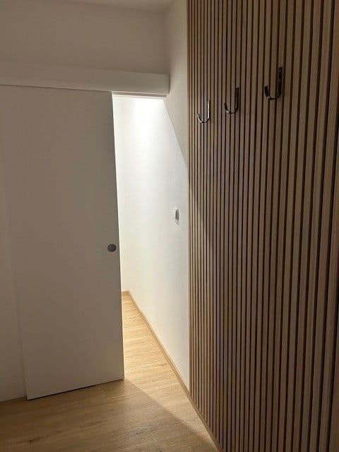 Pronájem bytu 2+kk 45 m², třída Edvarda Beneše, Hradec Králové, Královéhradecký kraj Pronájem bytu 2+kk 45 m², třída Edvarda Beneše, Hradec Králové, Královéhradecký kraj