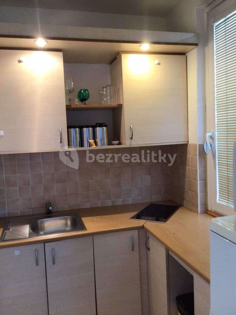 Pronájem bytu 1+kk 32 m², Benkova, Praha, Praha Pronájem bytu 1+kk 32 m², Benkova, Praha, Praha