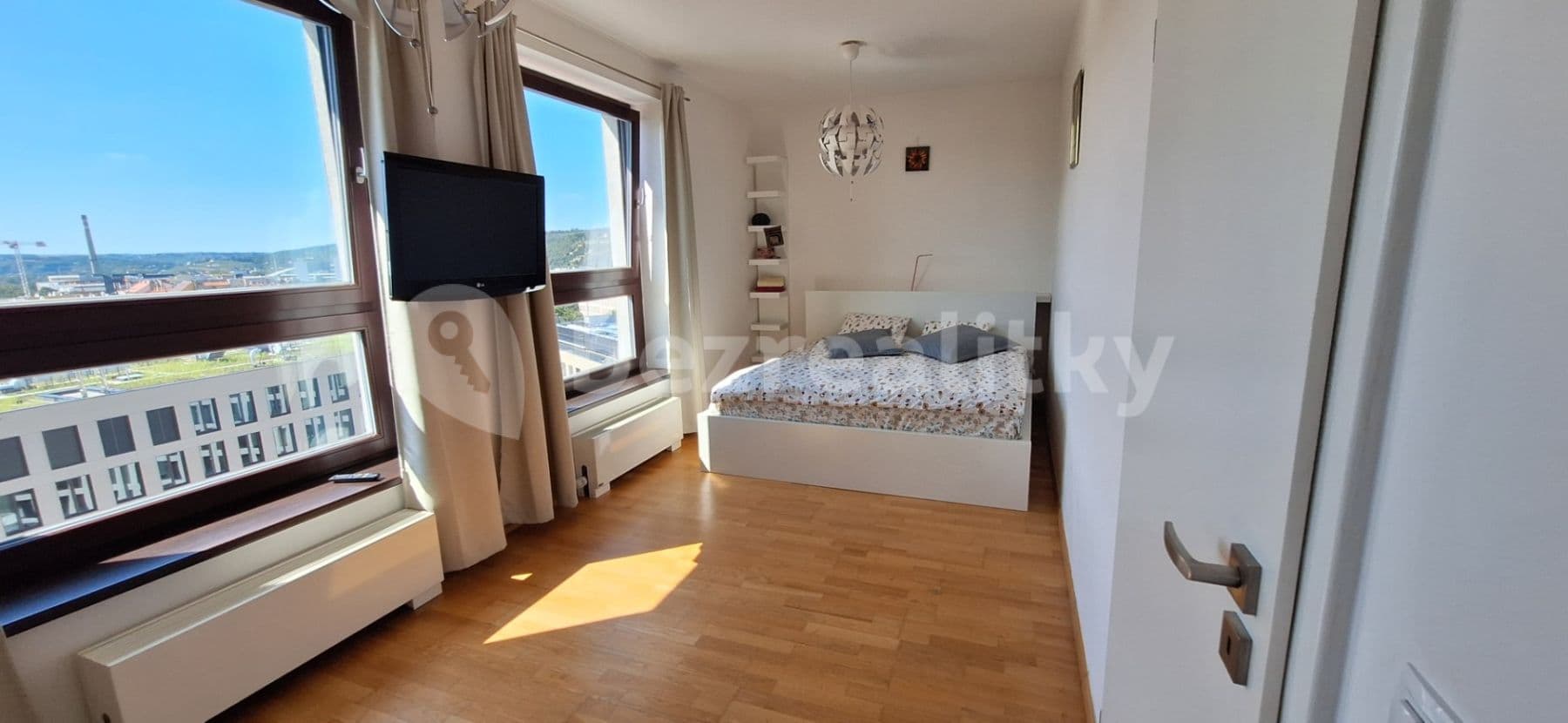 Pronájem bytu 2+kk 70 m², U Uranie, Praha, Praha Pronájem bytu 2+kk 70 m², U Uranie, Praha, Praha