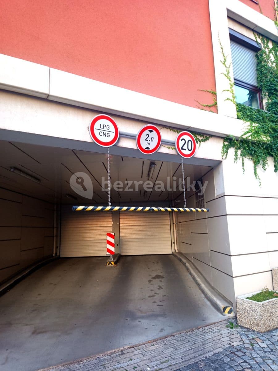 Pronájem bytu 2+kk 70 m², U Uranie, Praha, Praha Pronájem bytu 2+kk 70 m², U Uranie, Praha, Praha