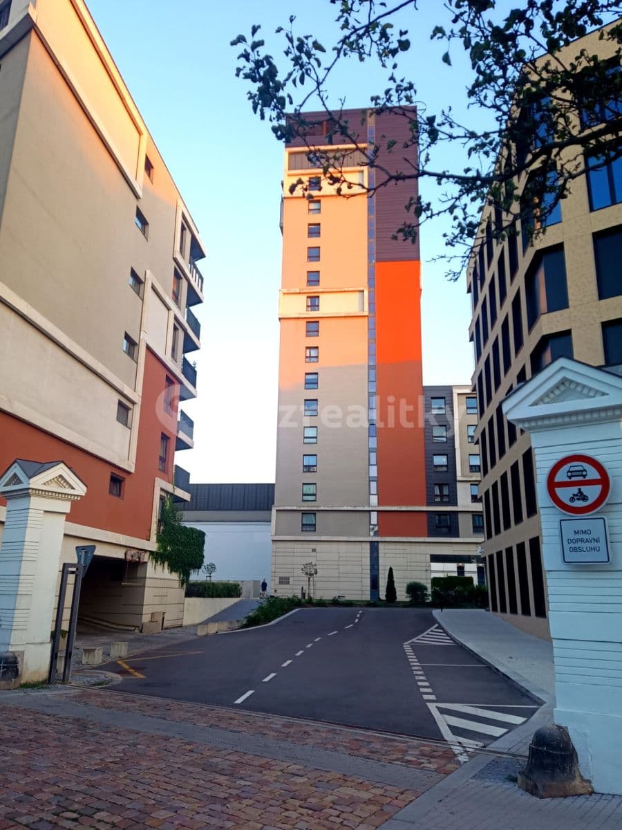 Pronájem bytu 2+kk 70 m², U Uranie, Praha, Praha Pronájem bytu 2+kk 70 m², U Uranie, Praha, Praha