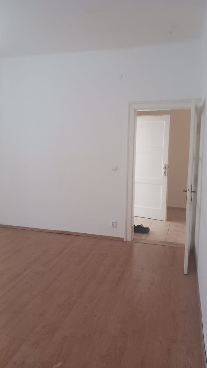 Pronájem bytu 2+1 74 m², Fetrovská, Praha, Praha Pronájem bytu 2+1 74 m², Fetrovská, Praha, Praha