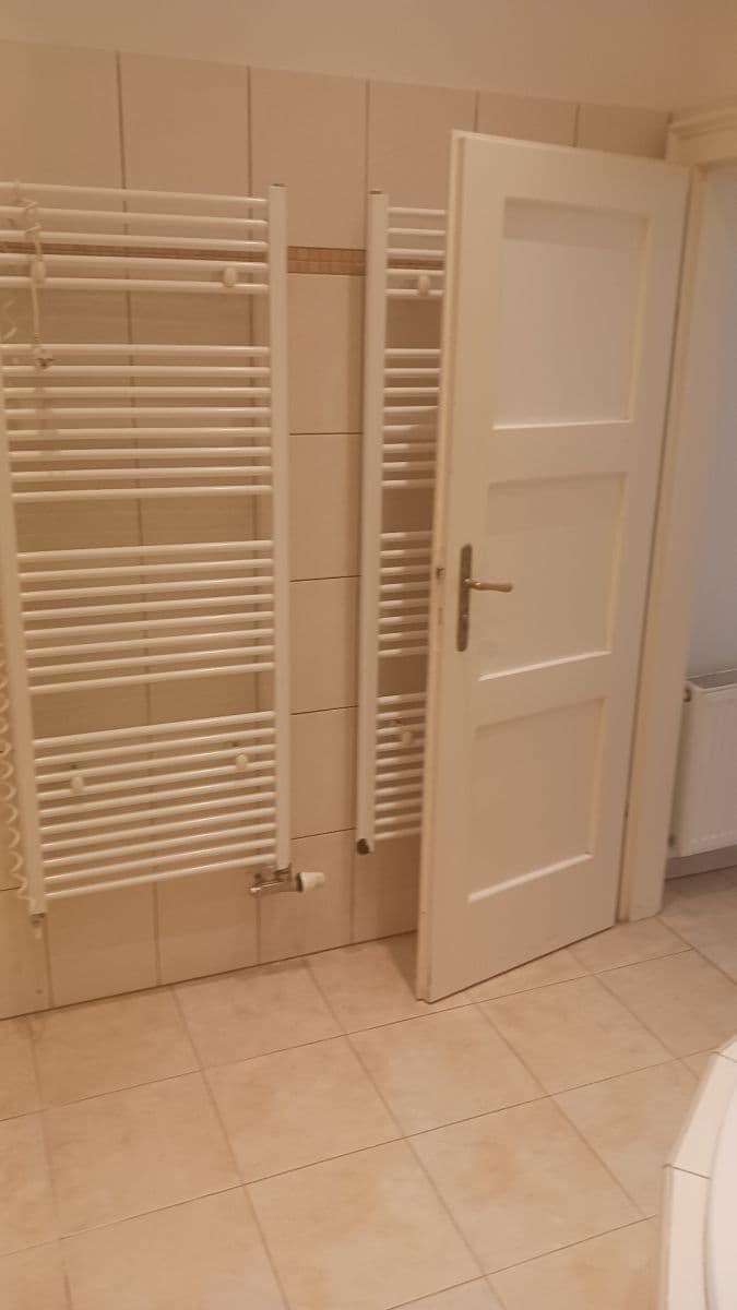 Pronájem bytu 2+1 74 m², Fetrovská, Praha, Praha Pronájem bytu 2+1 74 m², Fetrovská, Praha, Praha