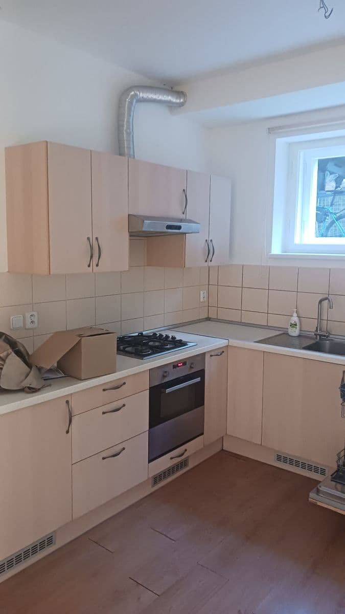 Pronájem bytu 2+1 74 m², Fetrovská, Praha, Praha Pronájem bytu 2+1 74 m², Fetrovská, Praha, Praha
