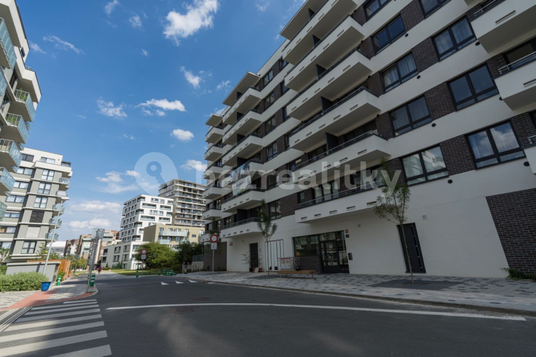 Pronájem garáže 12 m², Praha, Praha Pronájem garáže 12 m², Praha, Praha